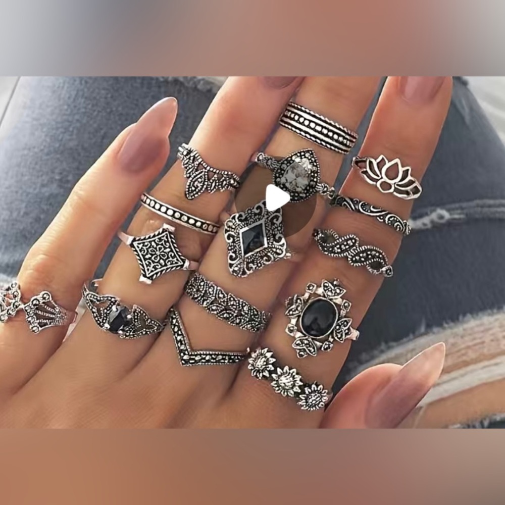 NWT Vintage Alloy Lotus Small Flower Ring 15pcs Ring Set - Picture 2 of 2